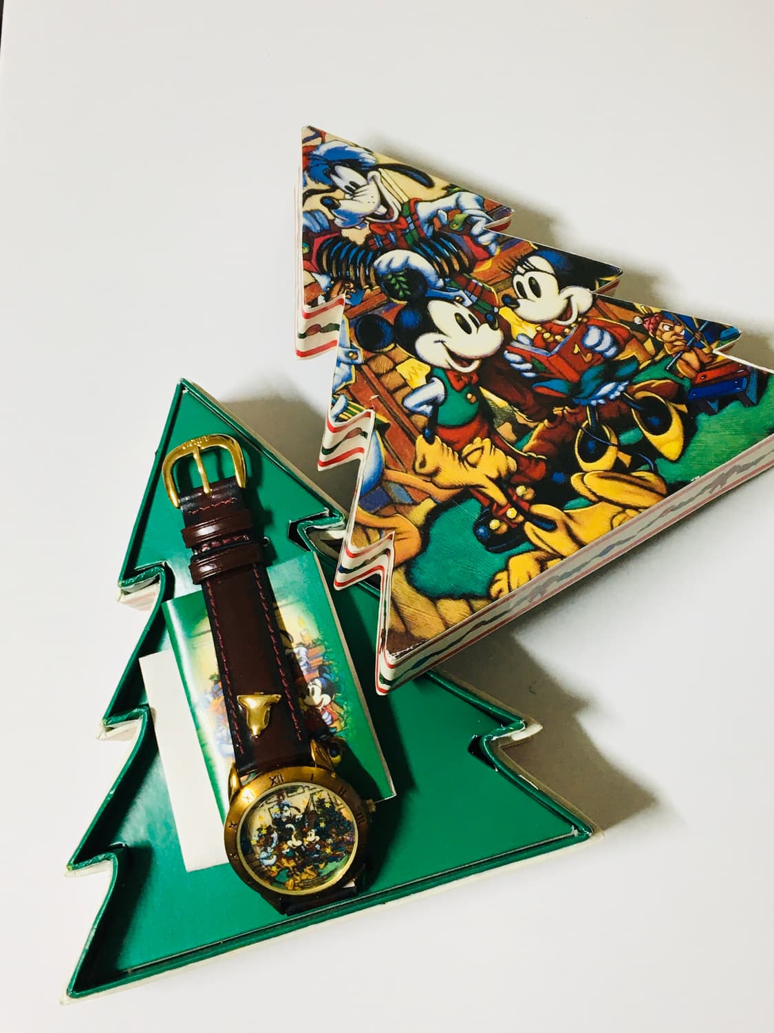 디즈니 스토어 미키마우스 크리스마스 한정 손목시계 한정 상품이미지3