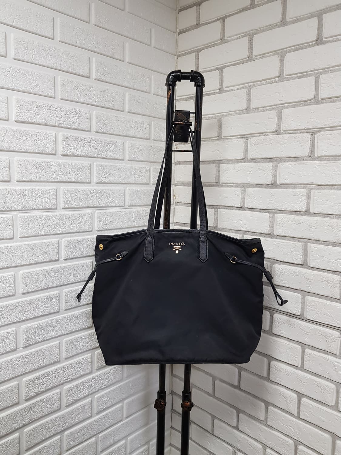 [정품] 프라다 포코노 나일론 숄더백 상품이미지1