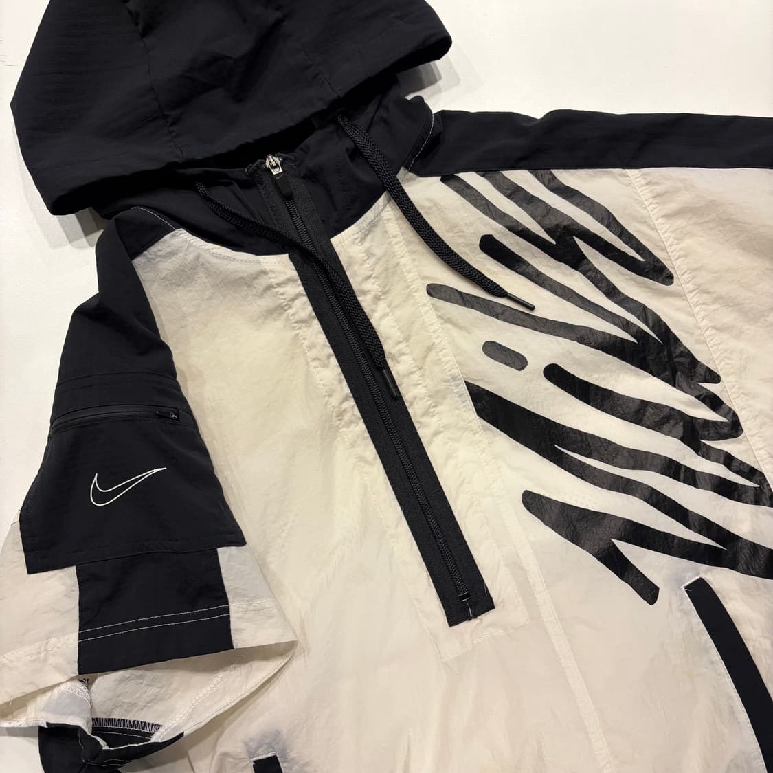 [S] 나이키 라이트웨스트 후드 바람막이 반팔 자켓 C536 상품이미지3