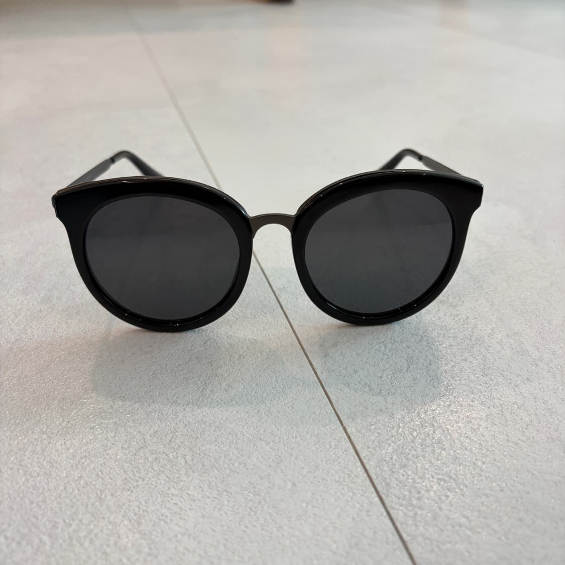 젠틀몬스터 러브썸원 상품이미지4