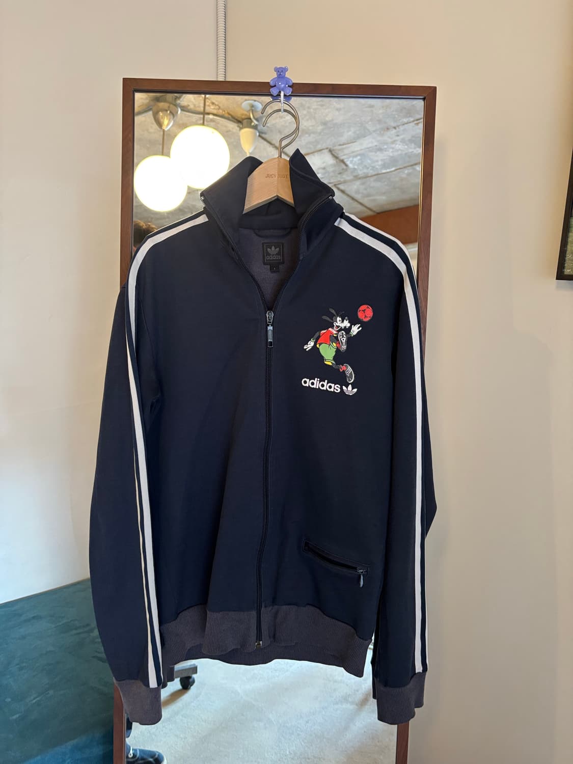 아디다스 구피 콜라보 트랙탑 네이비 상품이미지2