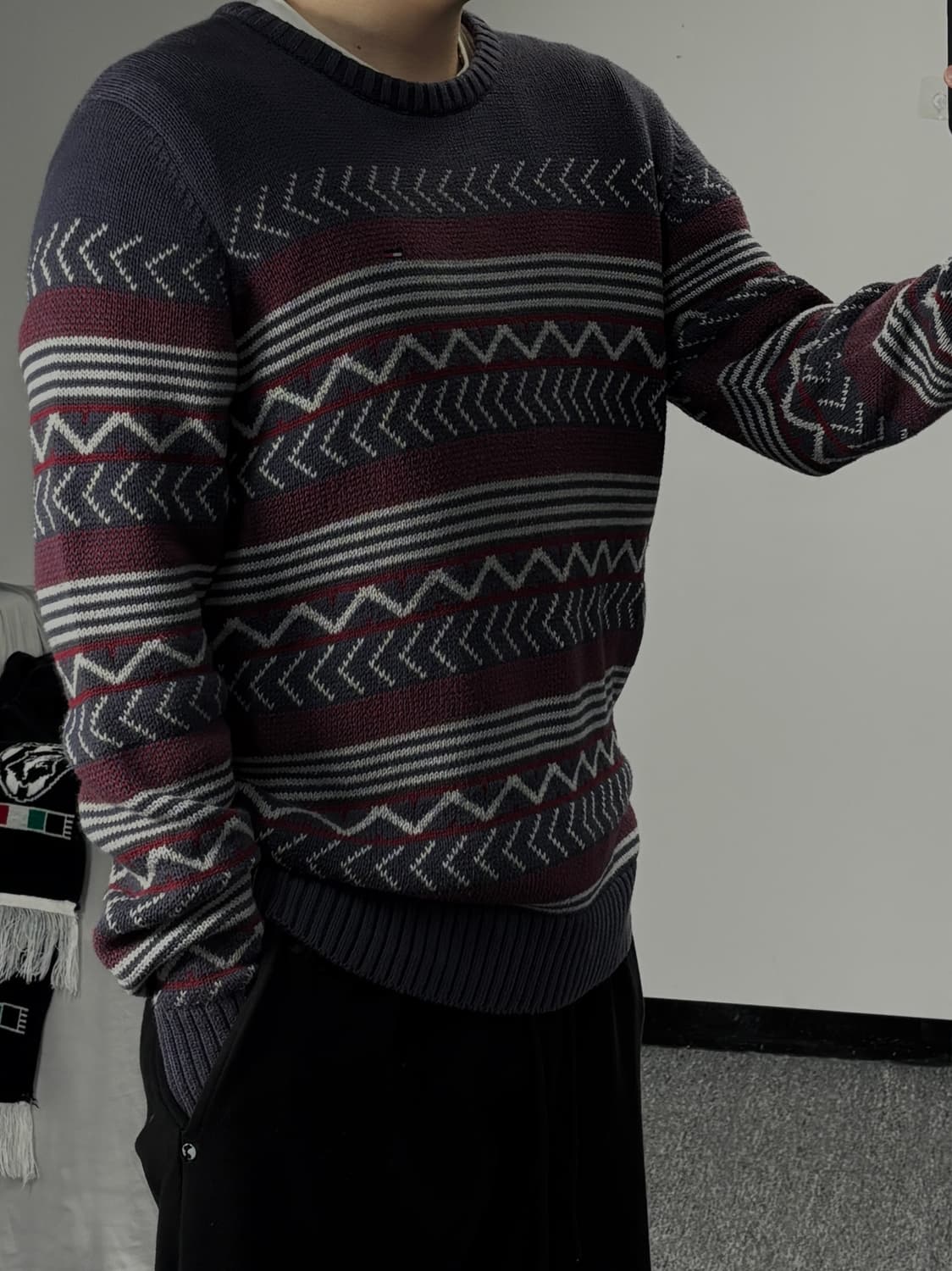 타미힐피거 셰브론 패턴 니트 스웨터 상품이미지1