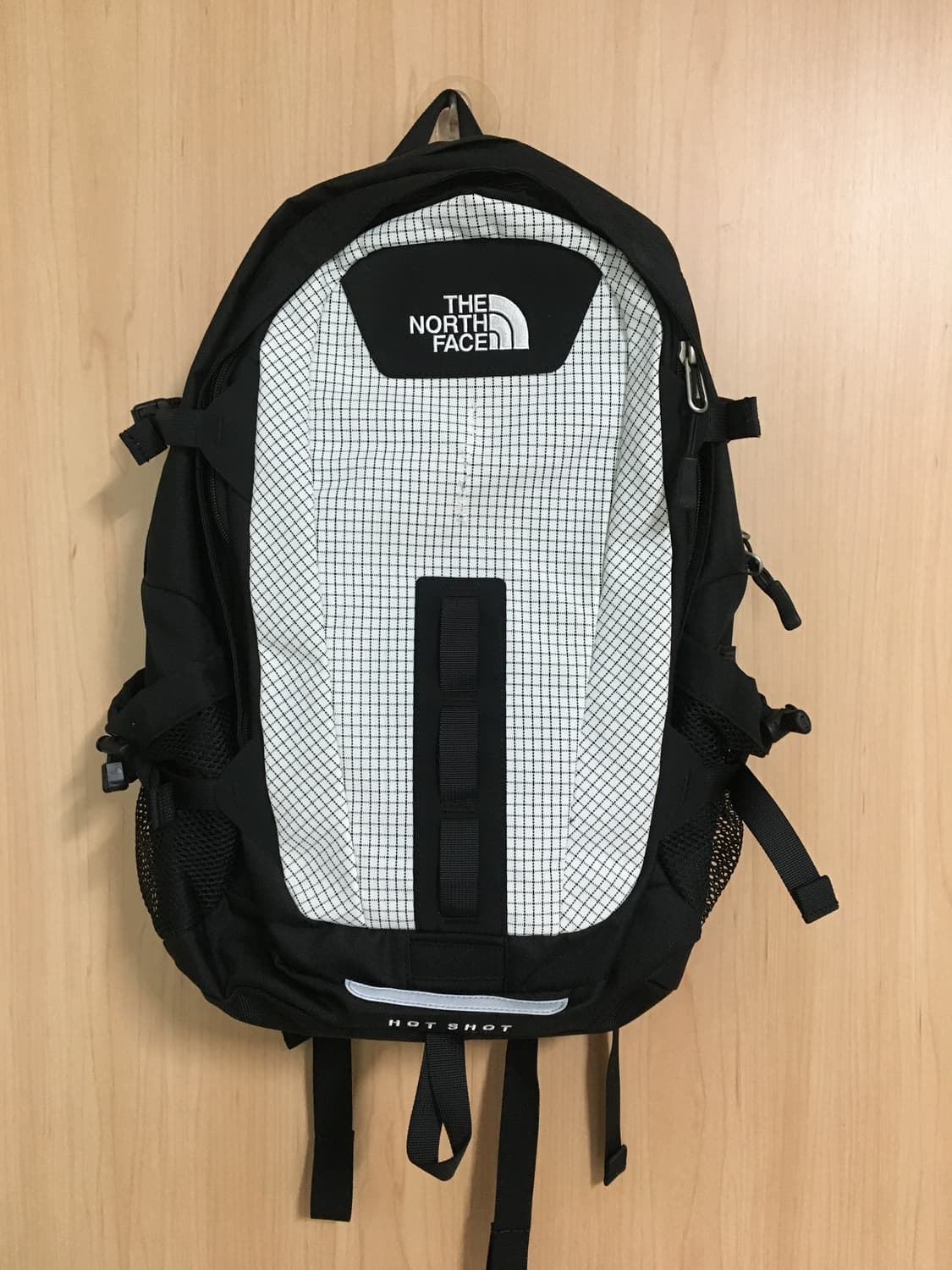 노스페이스 핫샷 상품이미지1