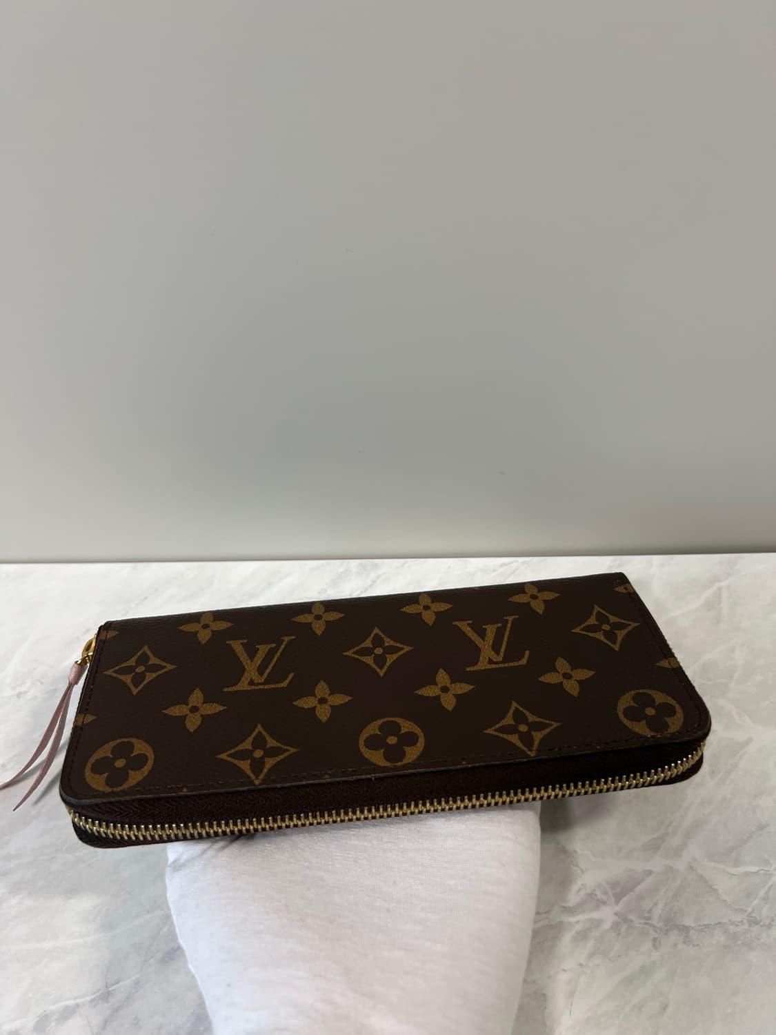 루이비통 모노그램 클레망스 지퍼 장지갑 상품이미지9