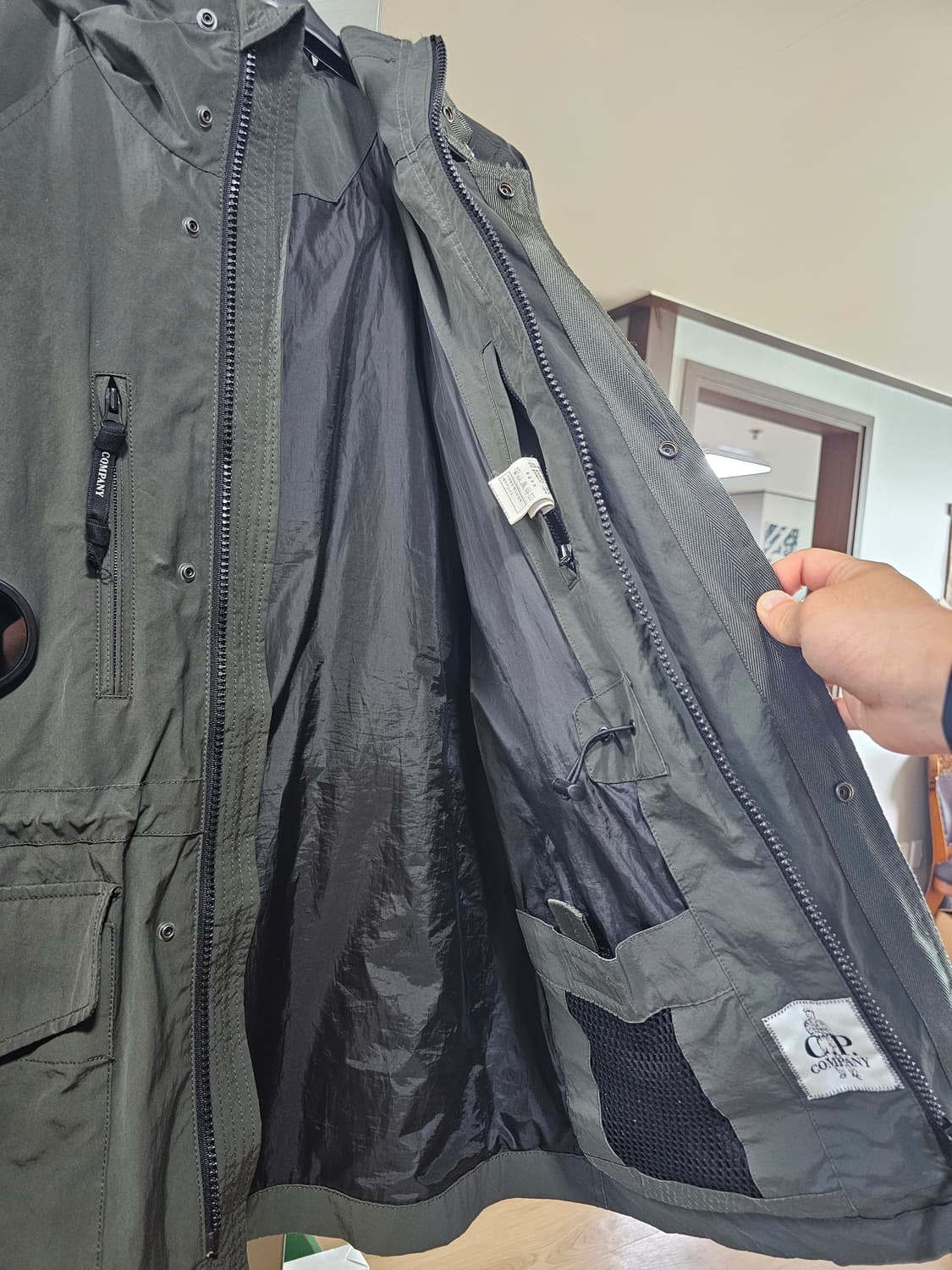 씨피컴퍼니 후드형 올리브 야상형 자켓 팔아요 상품이미지5