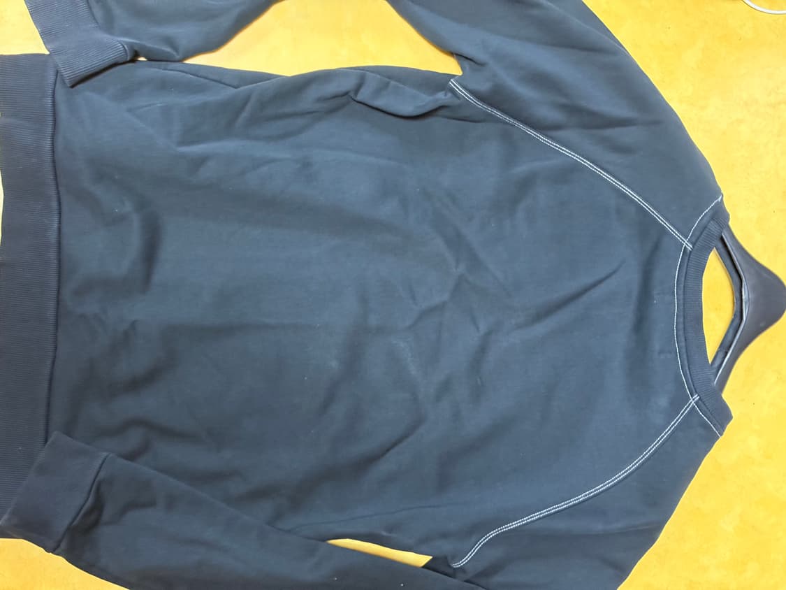 버버리 맨투맨(블랙) 상품이미지2