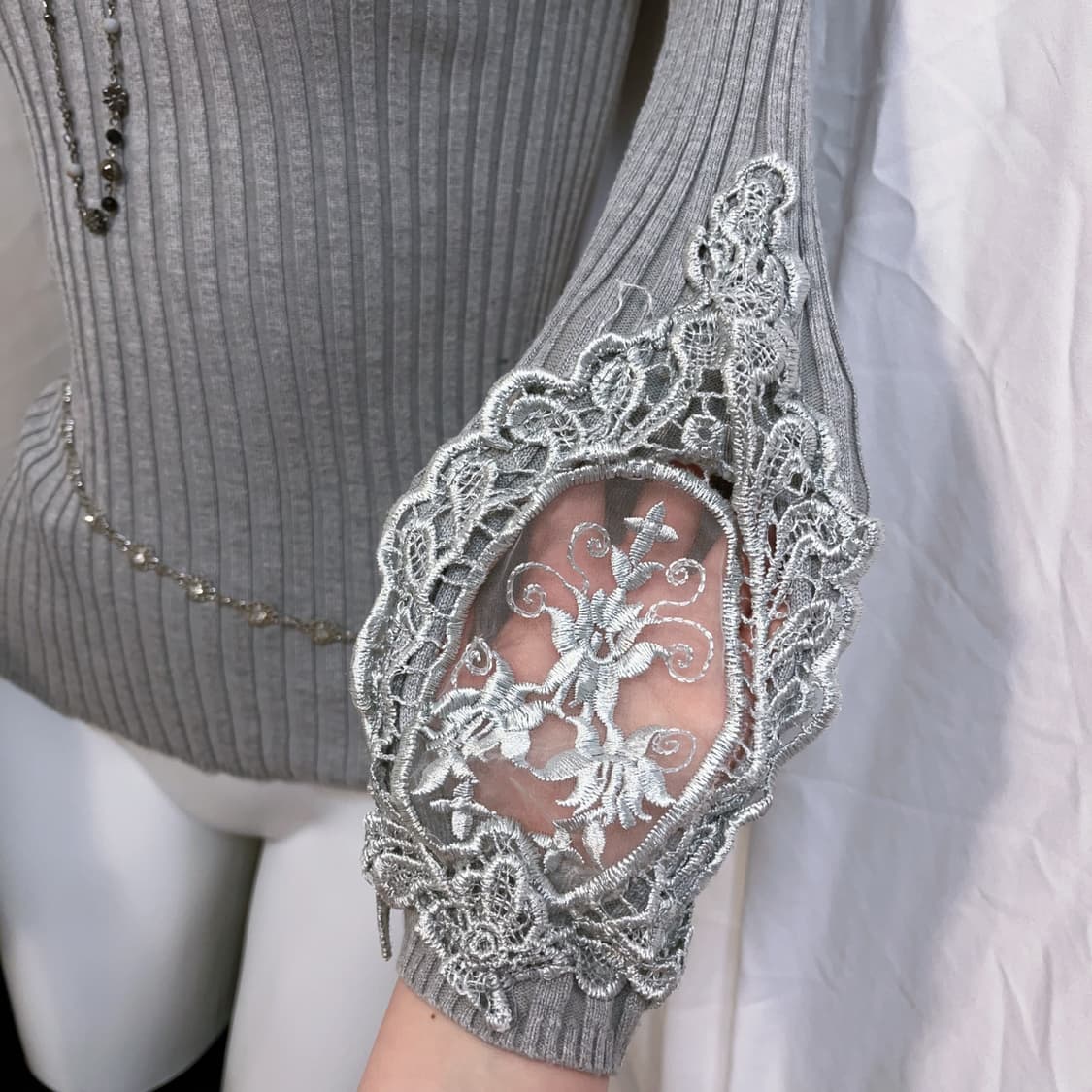 Oriental sheer turtleneck 상품이미지3