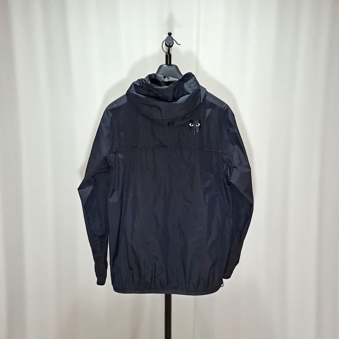 (택포) 꼼데가르송 케이웨이 블랙패치 바람막이 110 B548 상품이미지4