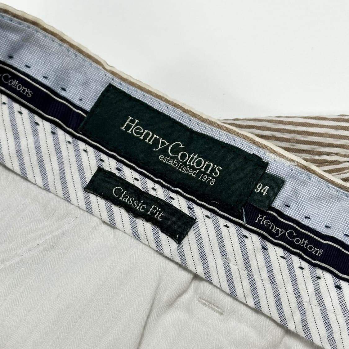 35 헨리코튼 클래식 시어서커 와이드핏 히코리 팬츠 상품이미지5