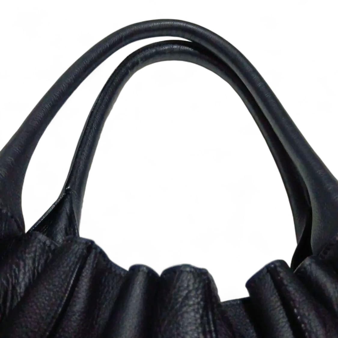 루포 바르셀로나 레더 프릴 보스톤 토트백 꼼데 스타일 상품이미지8