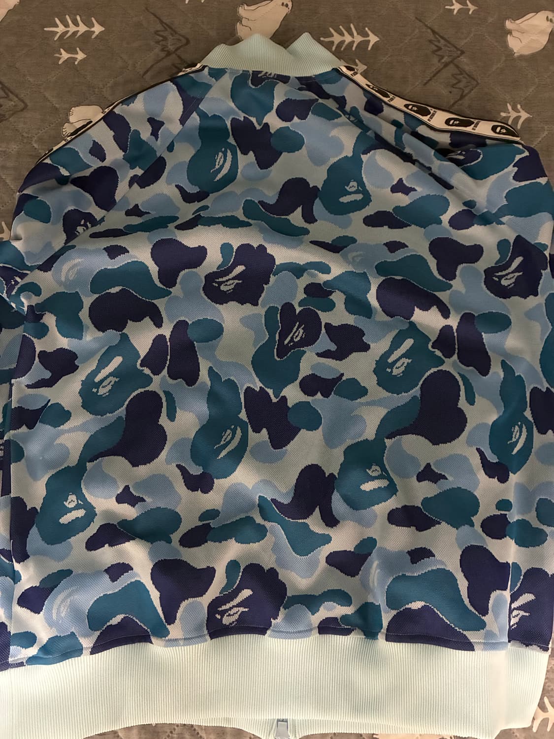 베이프 ABC 카모 자카드 트랙 자켓블루(네고가능) 상품이미지2