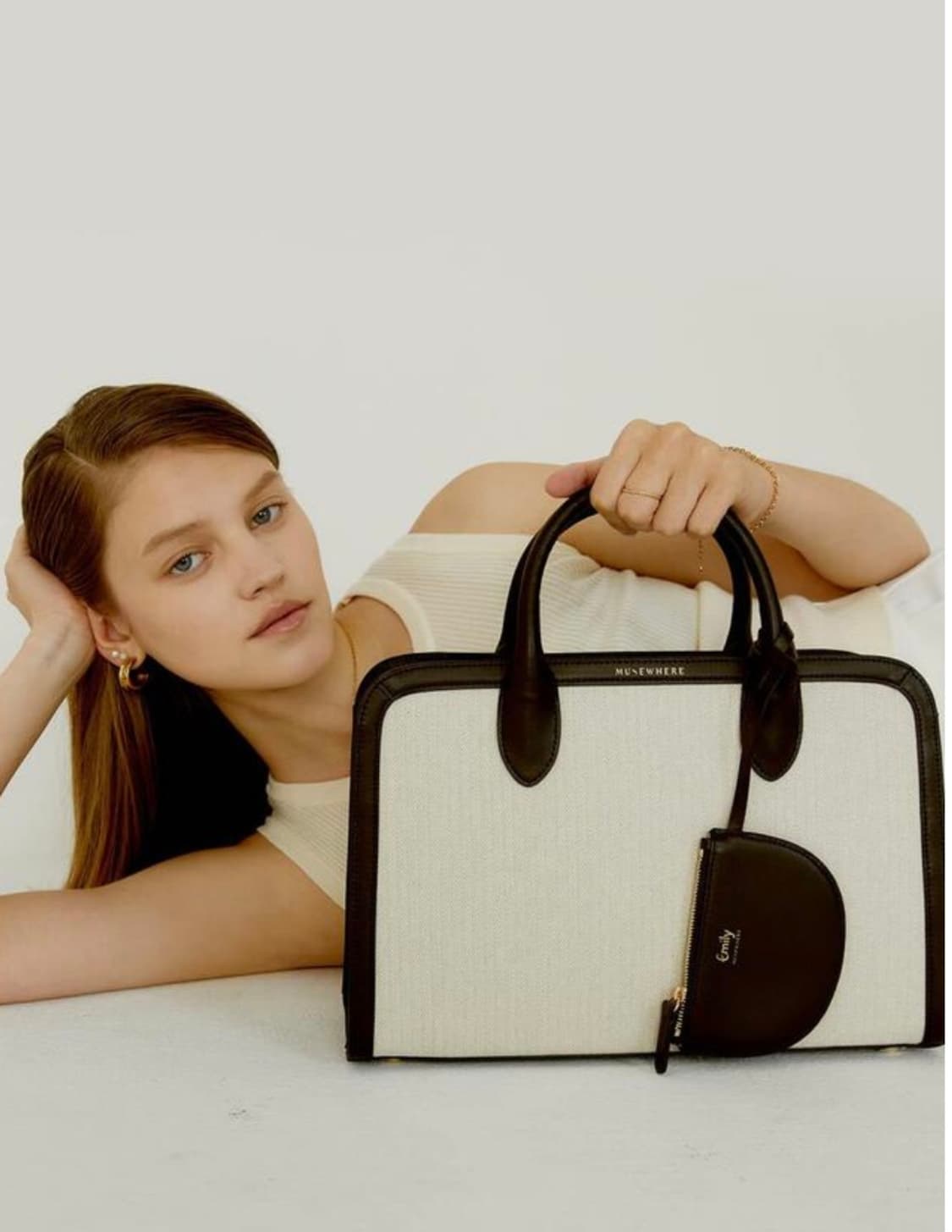 😍무배)👜새상품)뮤즈웨어 에밀리 캔버스백 상품이미지1