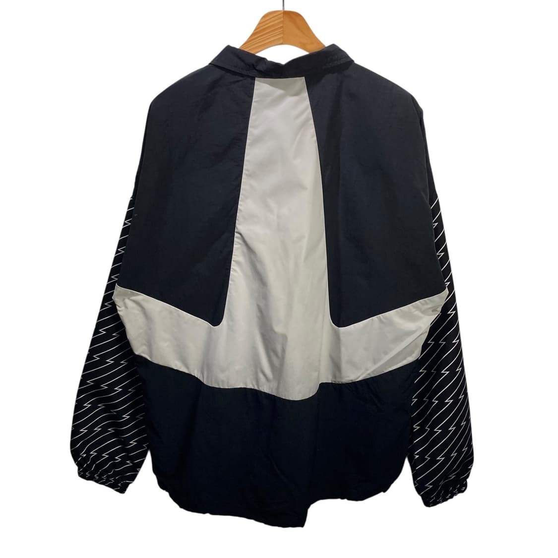 스파이더 블랙 반집업 상품이미지4