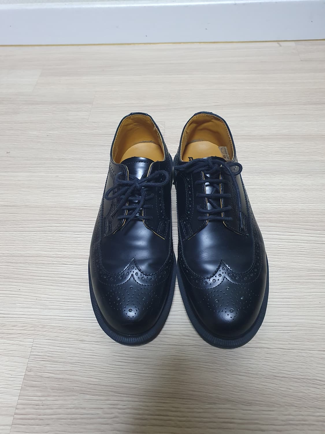 닥터마틴 블랙 윙팁 슈즈 270 상품이미지3