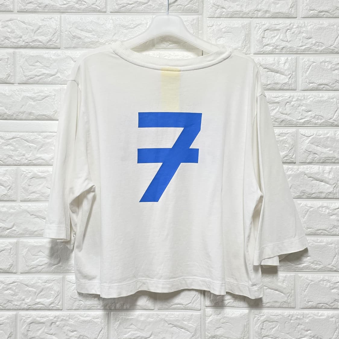 Free 18s 럭키슈에뜨 티셔츠 상품이미지4