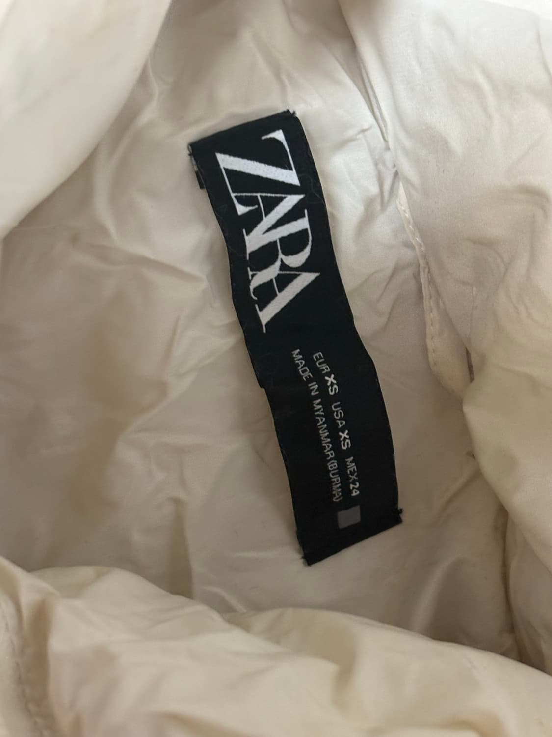 자라 아이보리 패딩 xs 상품이미지4