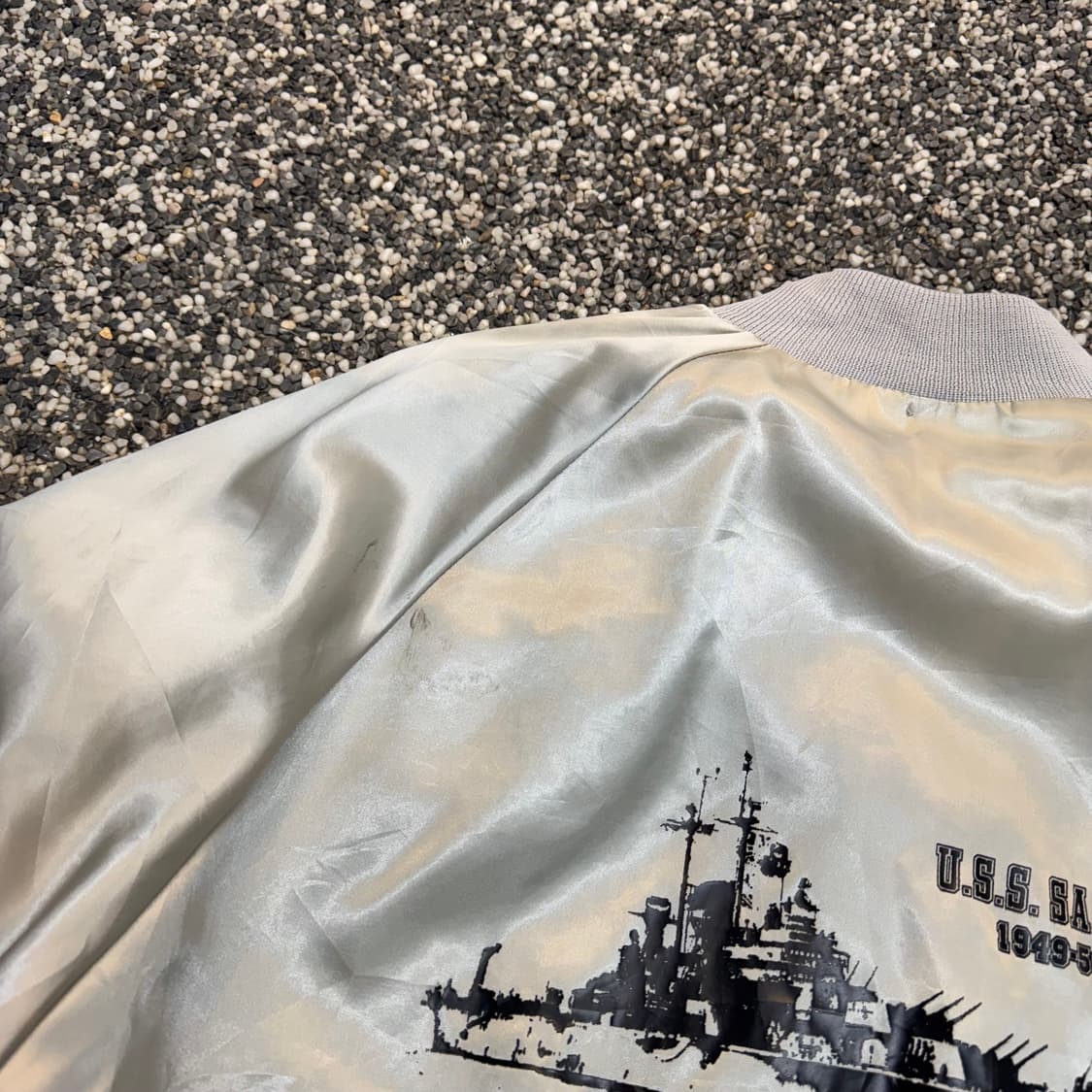 80s USS 미 해군 순양함 세일럼 새틴 봄버 자켓 made in US 상품이미지6