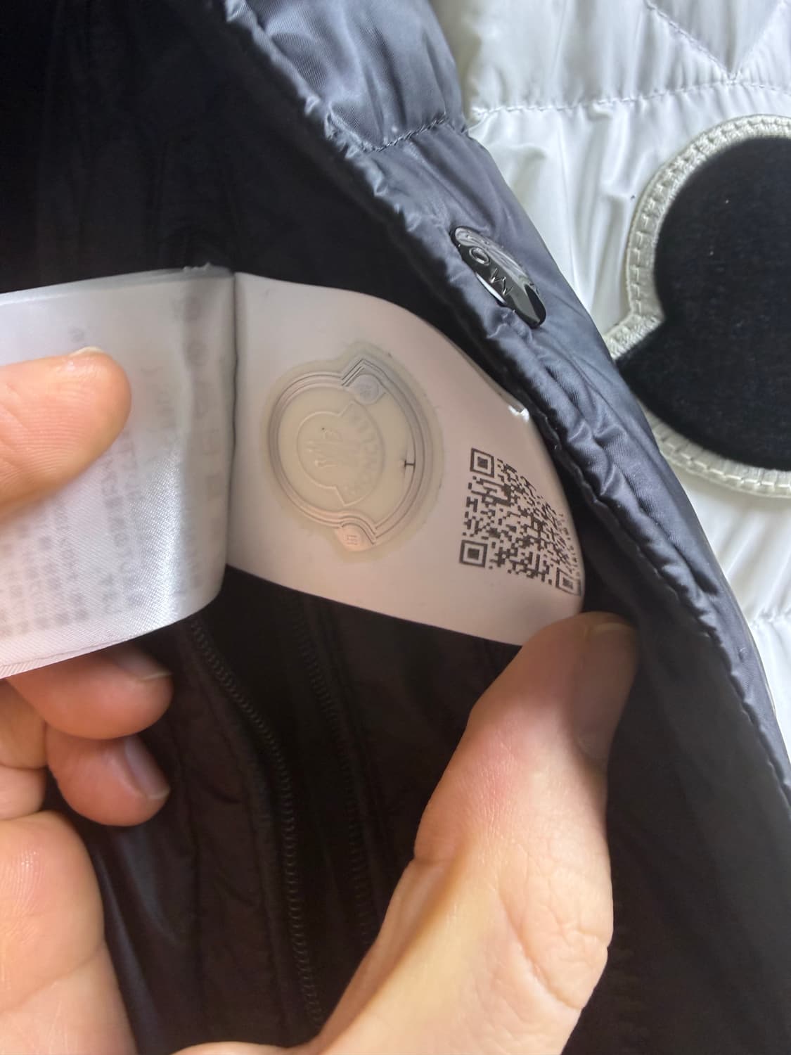 몽클레어 바시티 패딩 상품이미지7