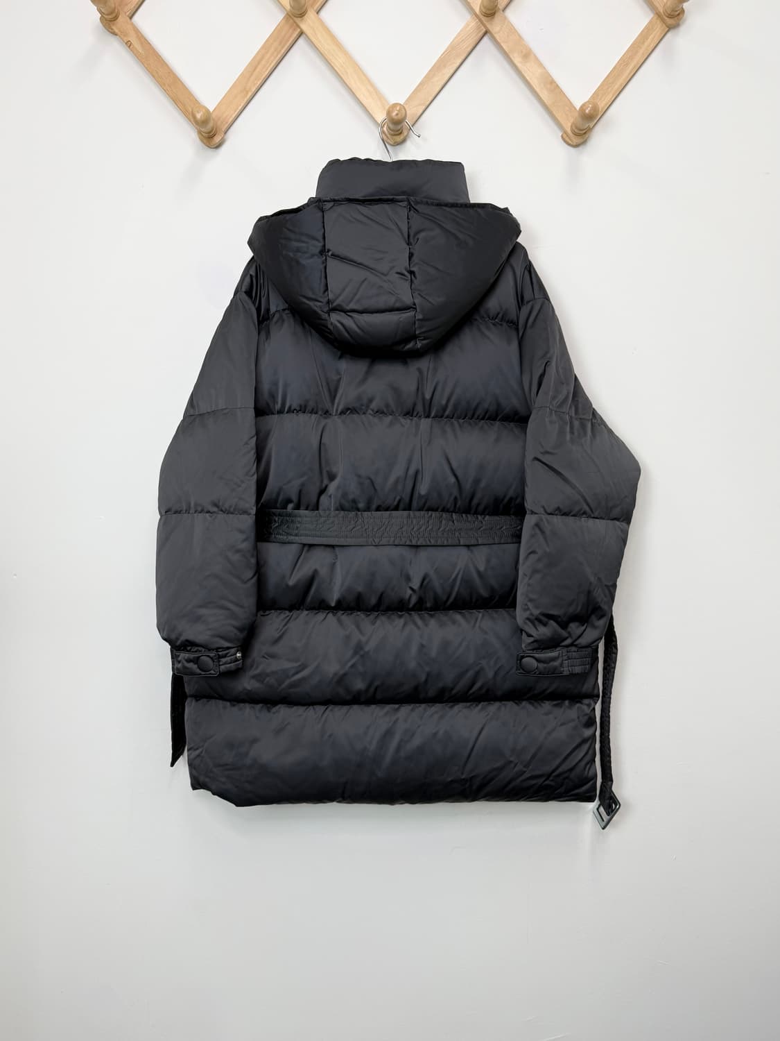 스튜디오 톰보이 벨티드 후드 패딩 상품이미지6