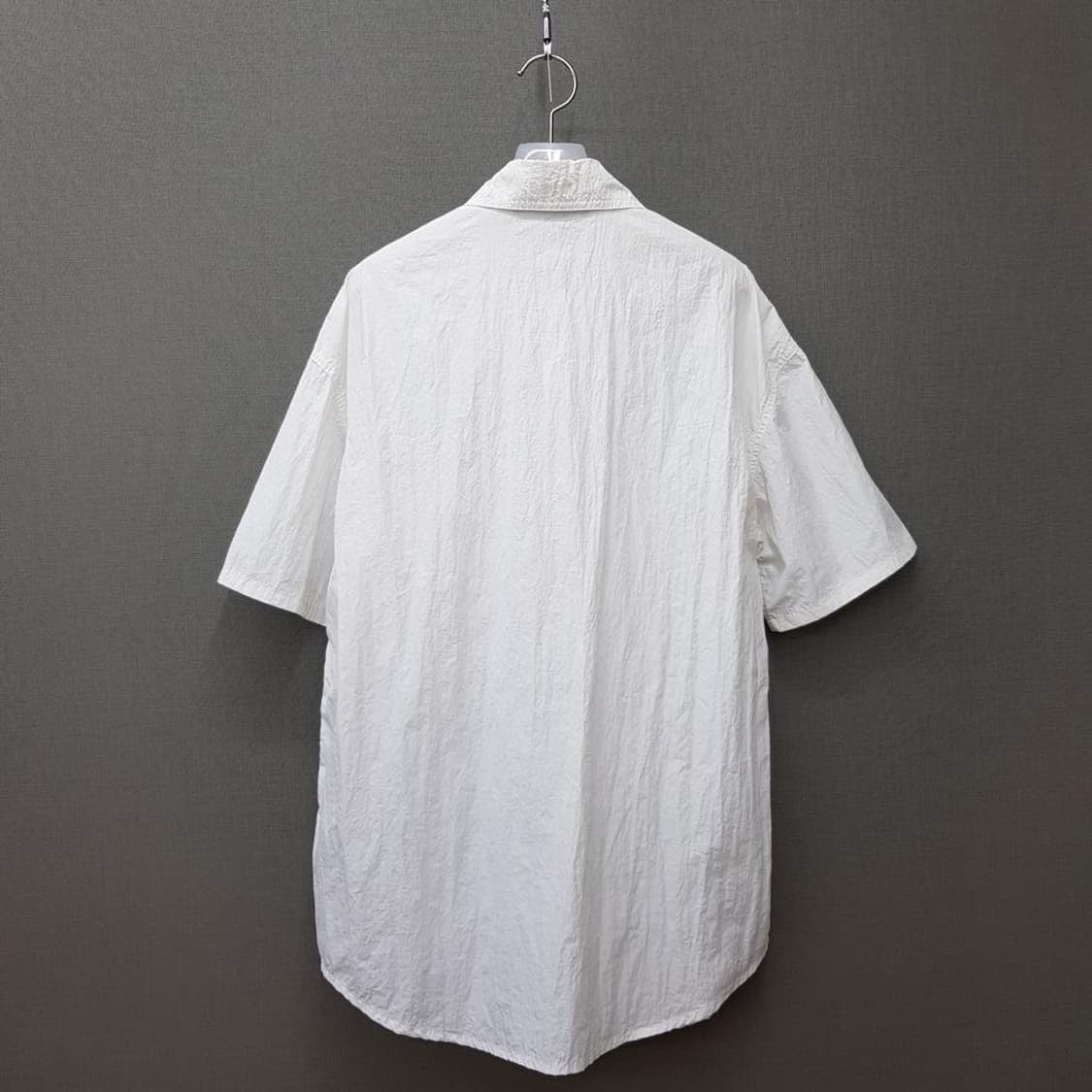 럭키슈에뜨  2023 루즈핏 크링클 화이트 셔츠 36사이즈 상품이미지4