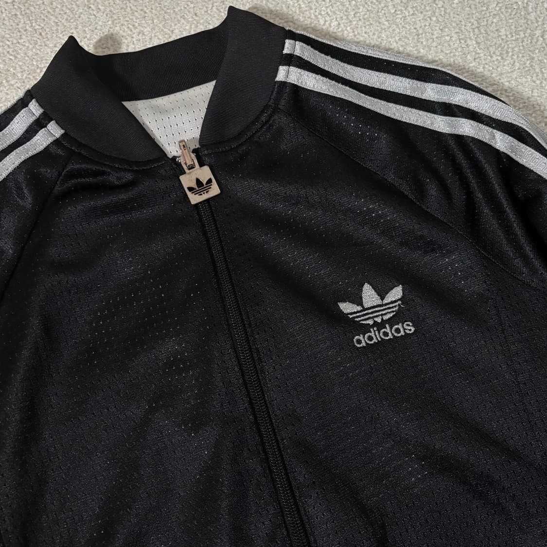 아디다스 리버시블 메쉬 크롭 투웨이 검흰 져지 상품이미지3