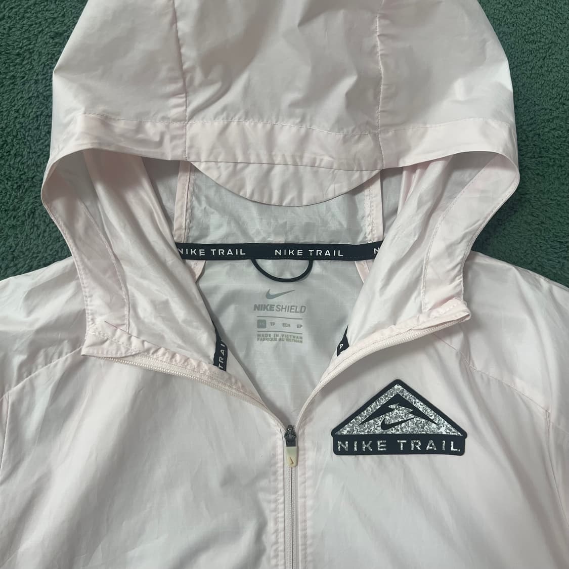 나이키 트레일 핑크 바람막이 상품이미지3