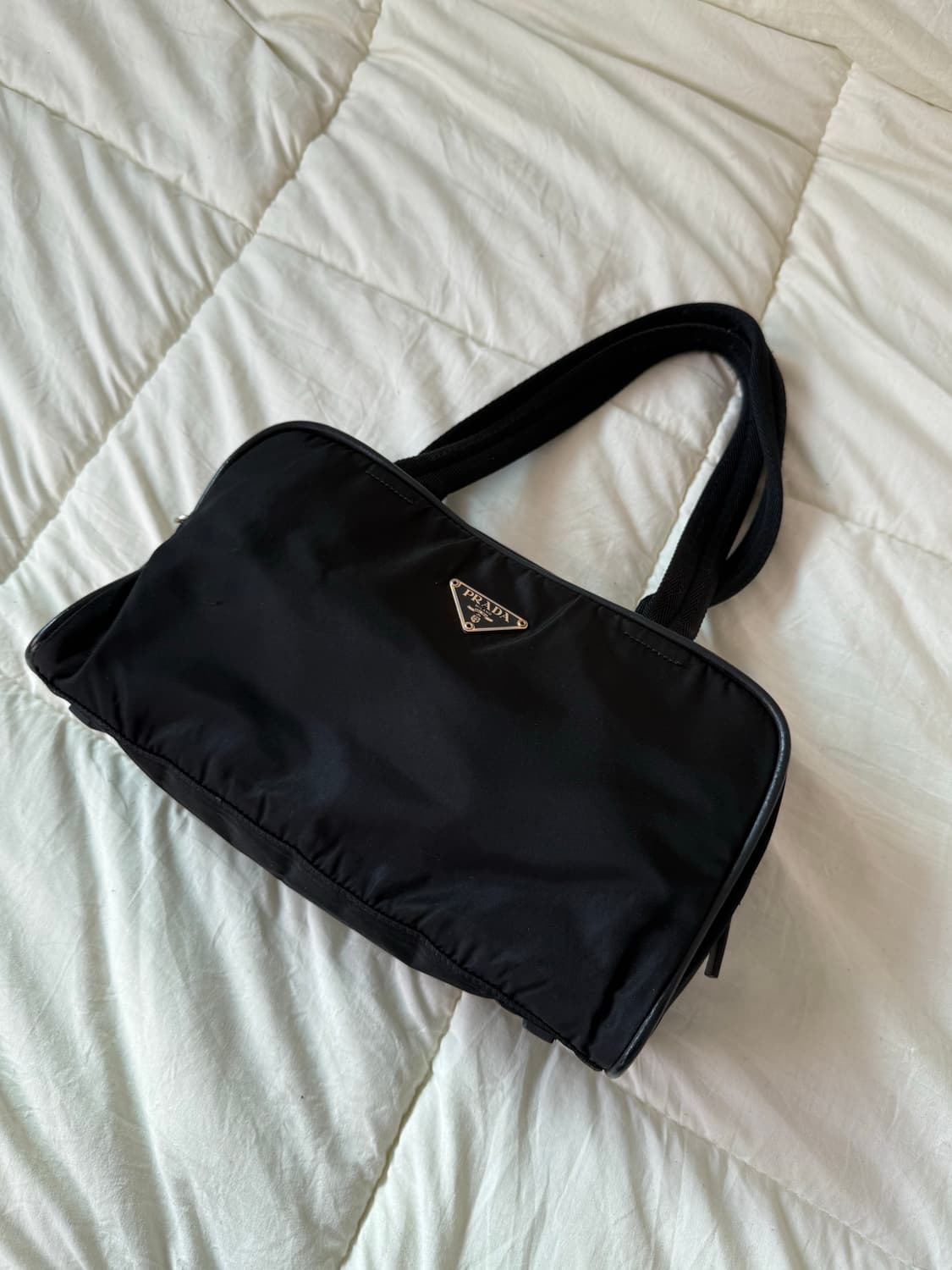 정품 프라다 블랙 나일론 토트백 상품이미지2