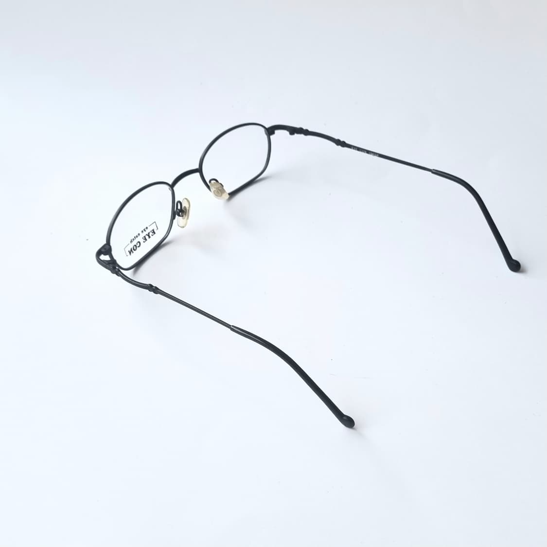 데드스탁 아이콘 남녀공용 매트 블랙 메탈 오벌 안경 75 상품이미지4