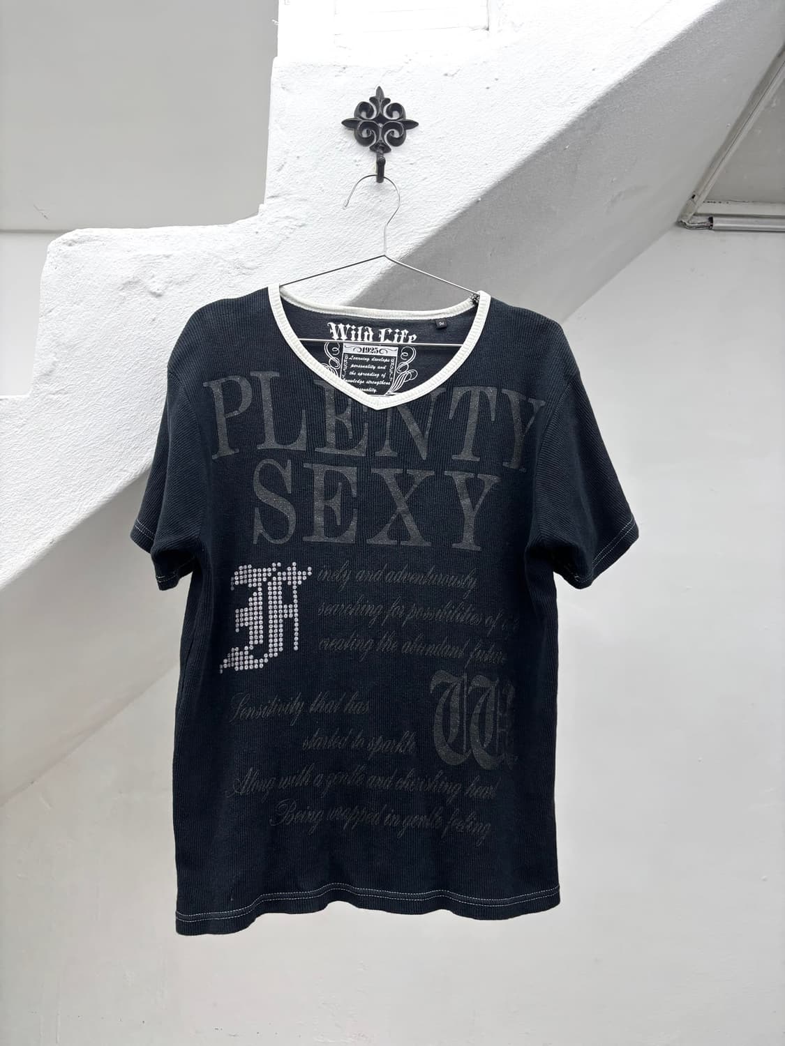 Wild life lettering detail top   상품이미지3