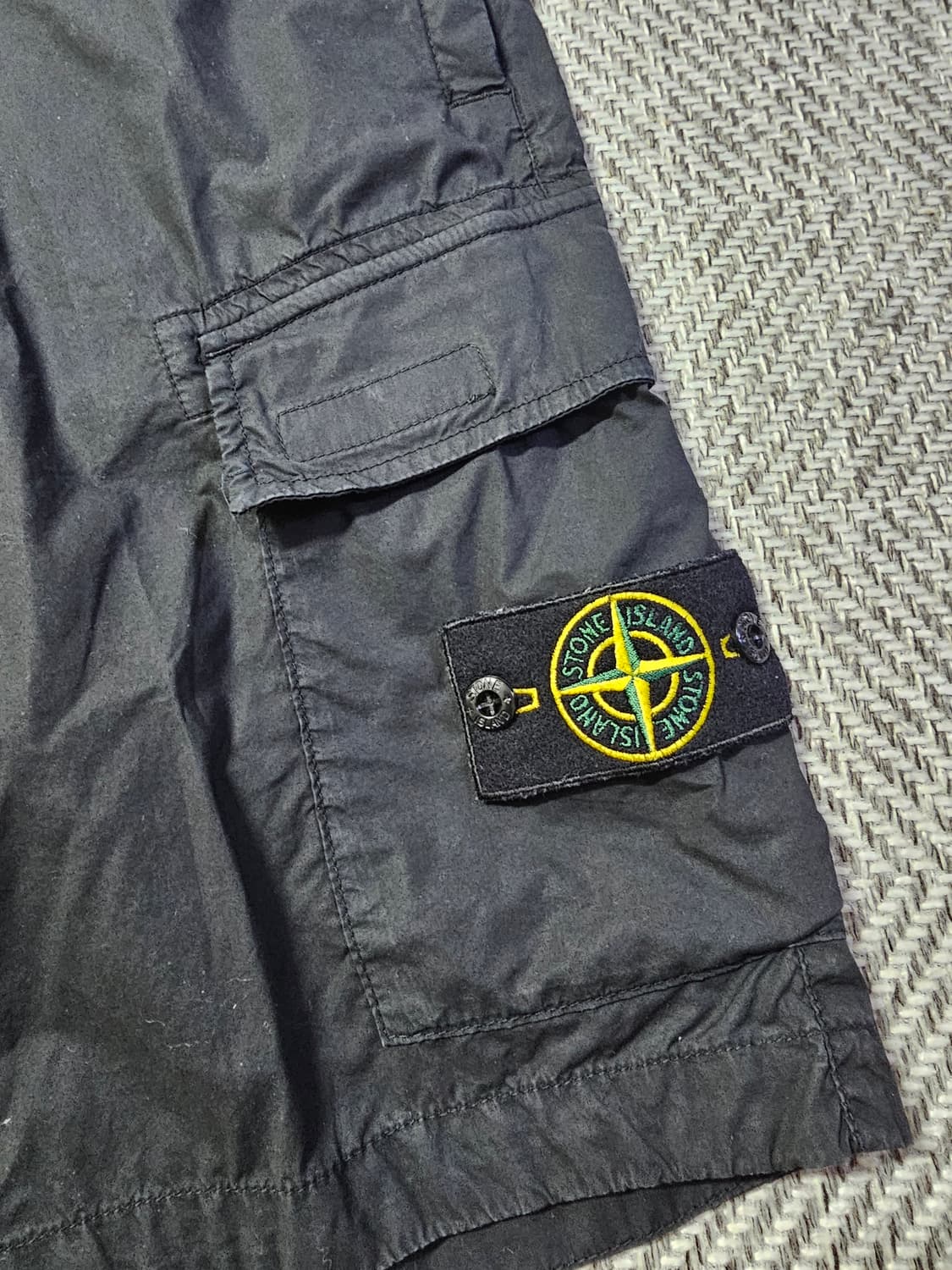 스톤아일랜드 카고 반바지 상품이미지2