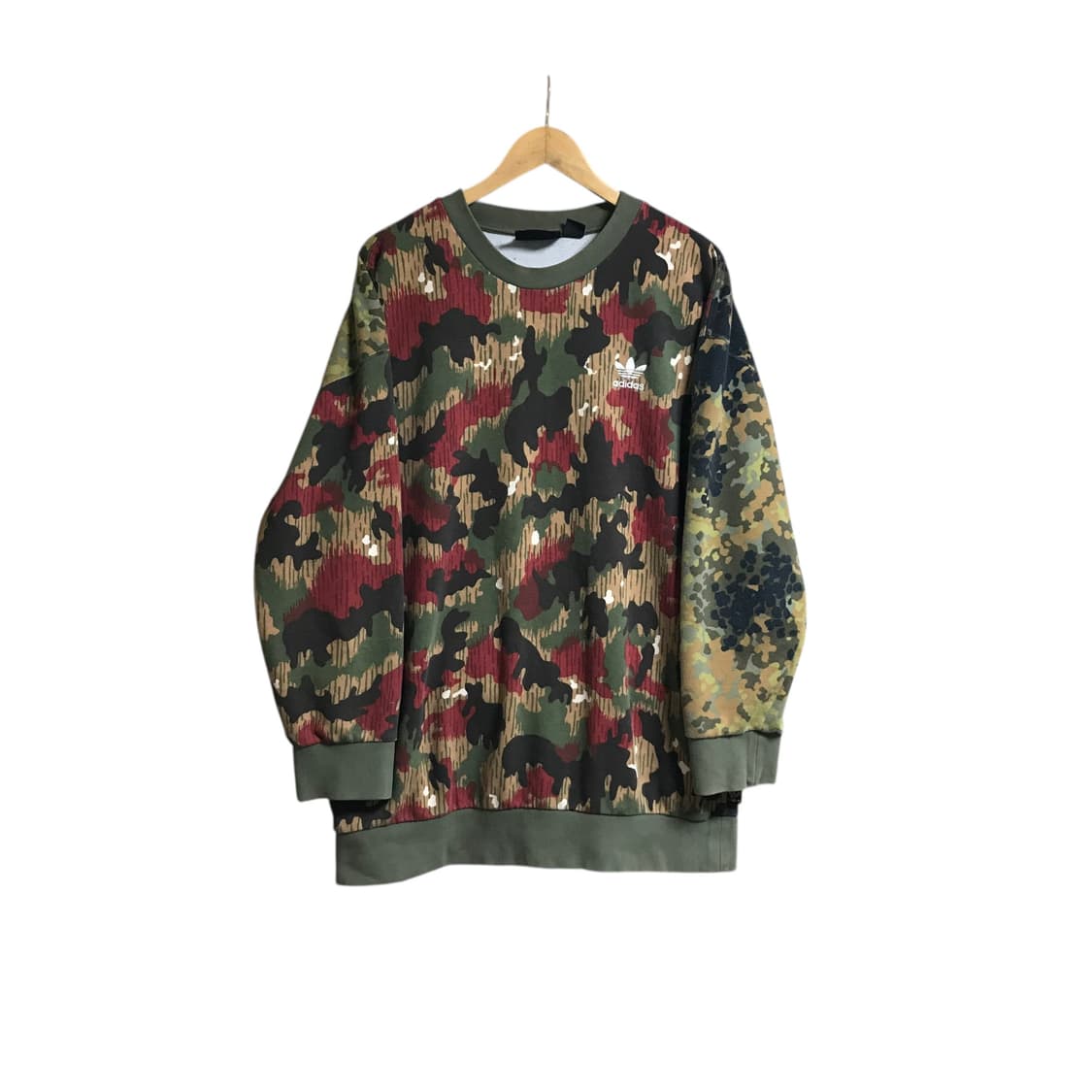 아디다스 퍼렐 윌리엄스 콜라보 스웻셔츠 상품이미지2