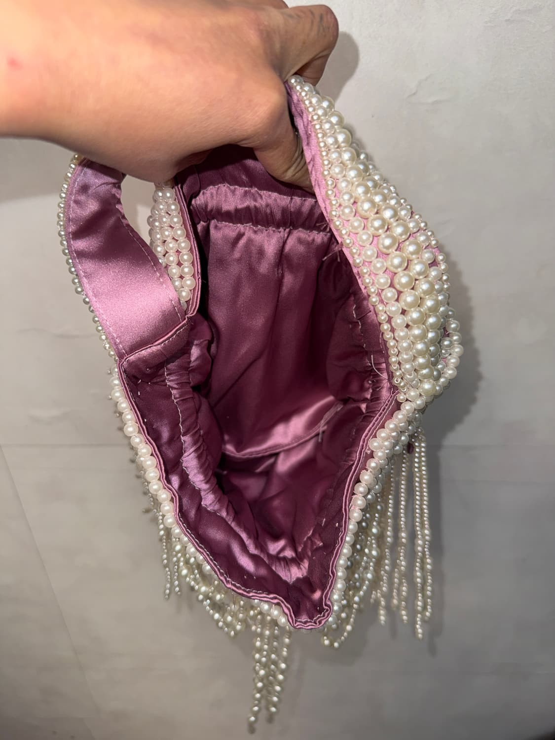 Pink satin fairy cubic pearl hand bag 상품이미지5