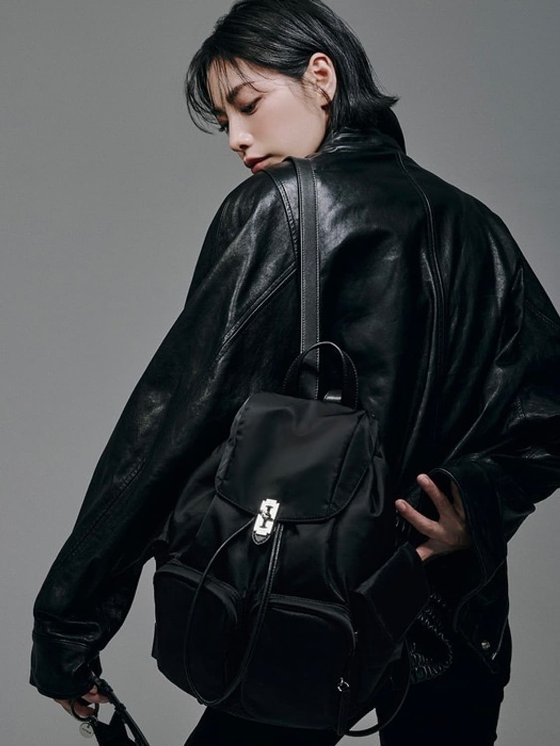 분크 헤이 더블 포켓 백팩 미듐 상품이미지1