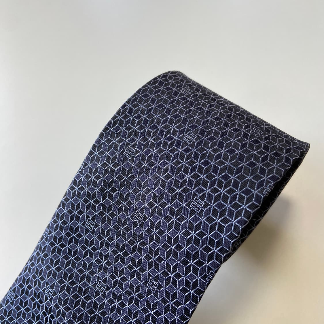 지방시 정품 명품 모노그램 넥타이 (GIVENCHY) 8.3cm 상품이미지6