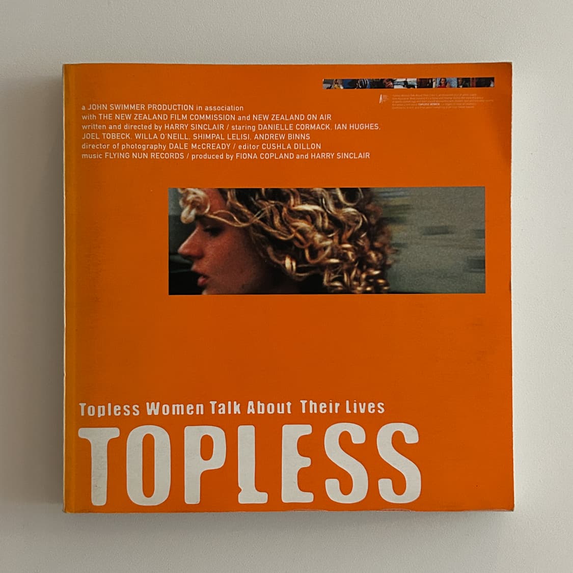 Topless Women Talk About Their Lives  상품이미지1
