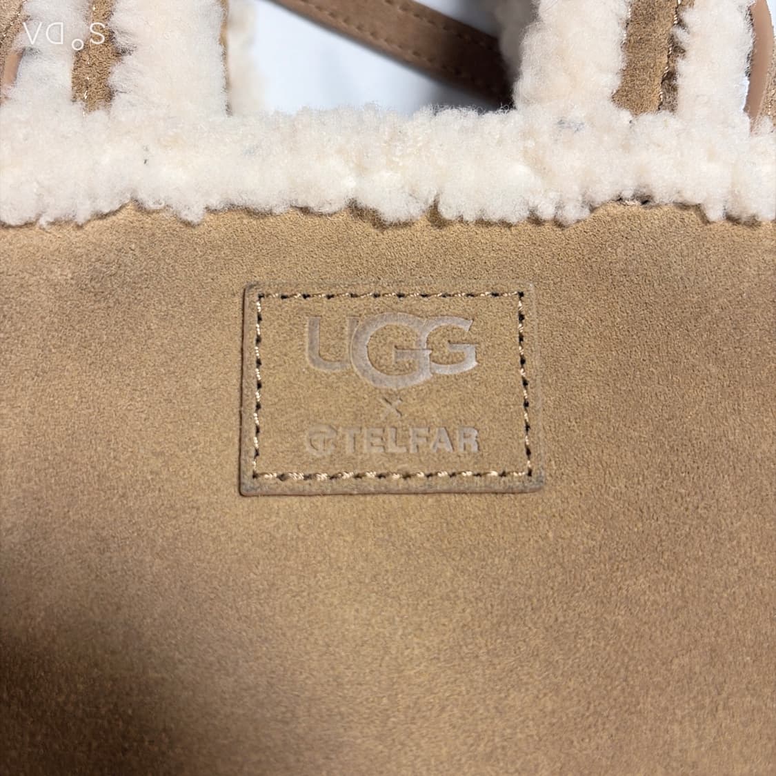 텔파 x 어그 체스트넛 미니 크로스백 상품이미지4