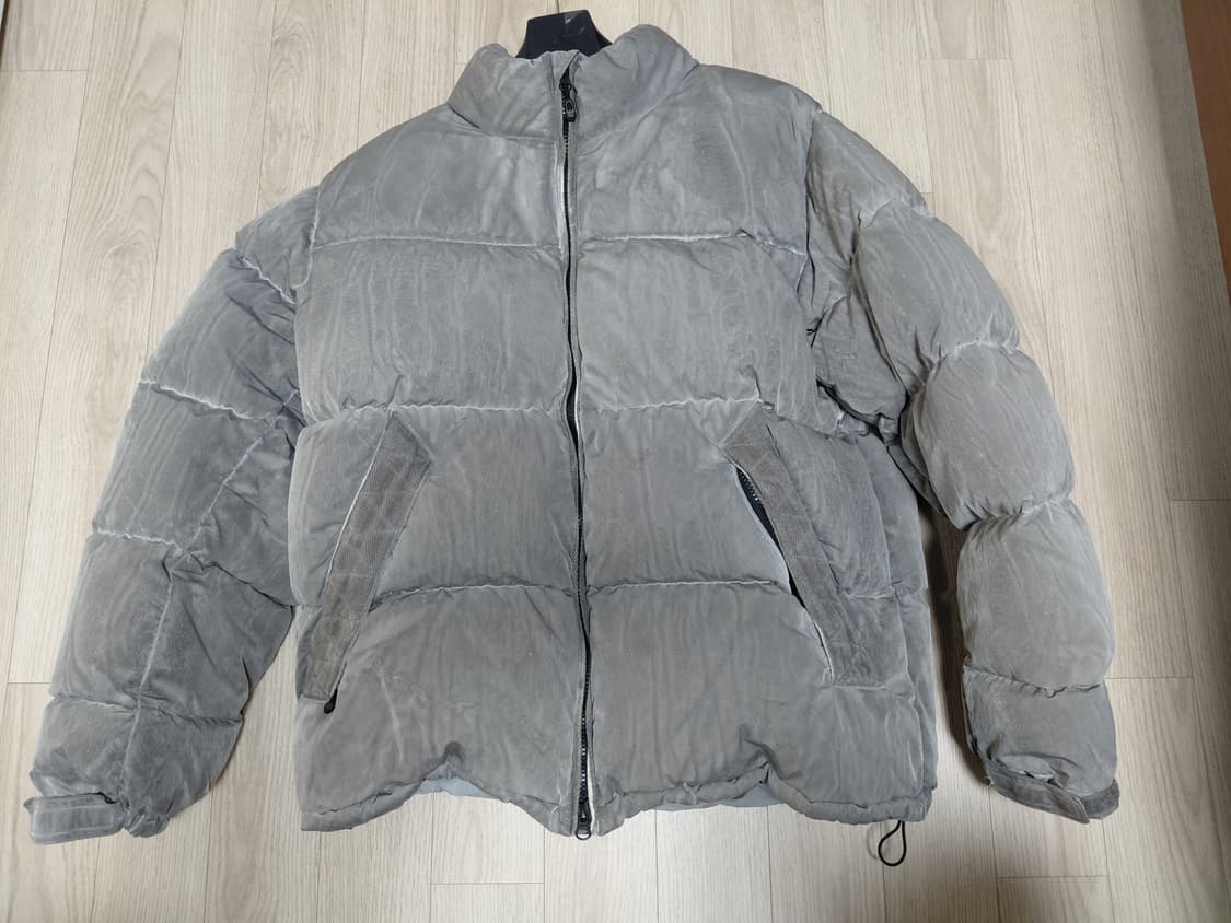 블랙아웃 오버다이 구스다운 패딩  L 상품이미지2