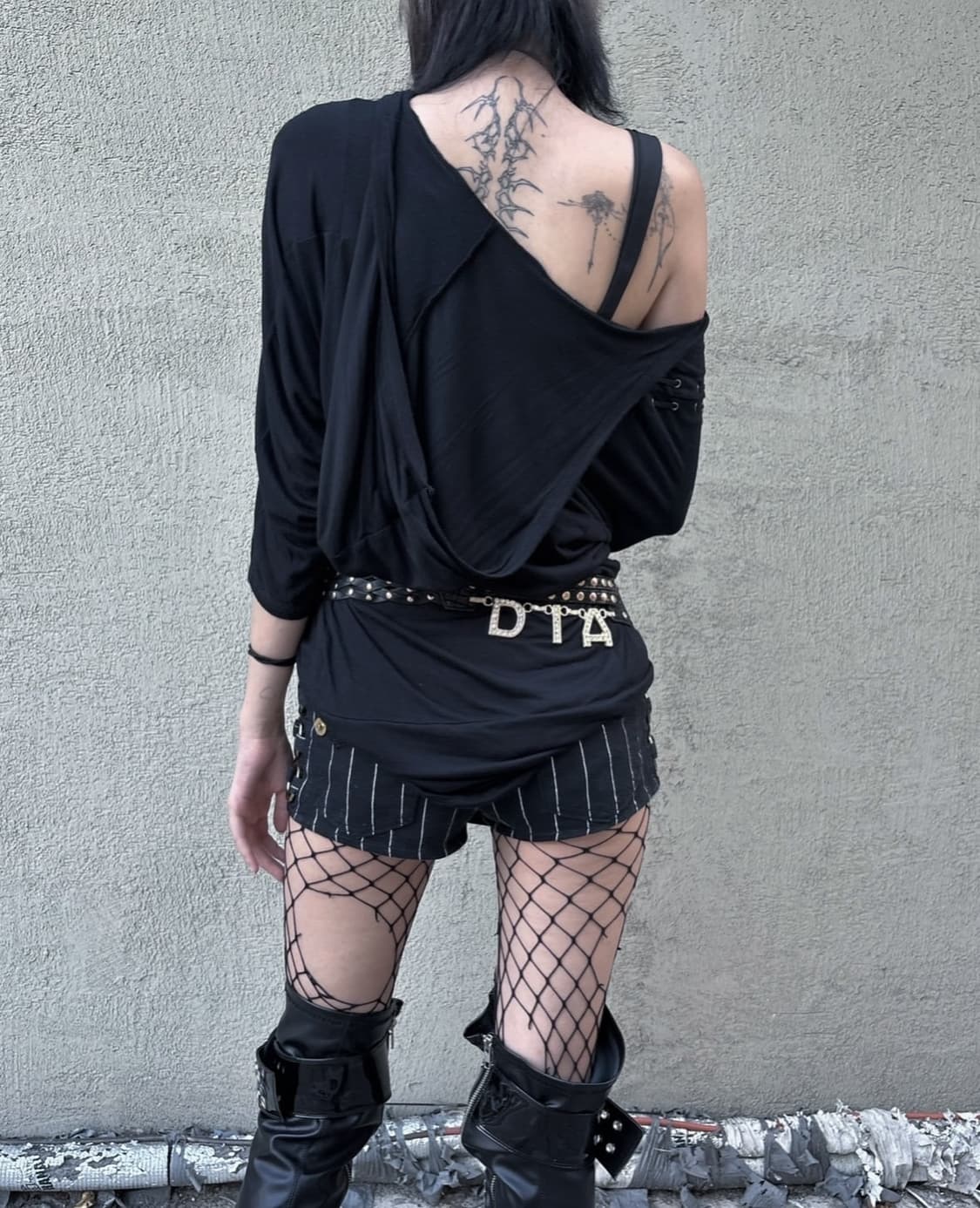 셀비지 셔링드레이프 로프디테일 롱슬리브 상품이미지2