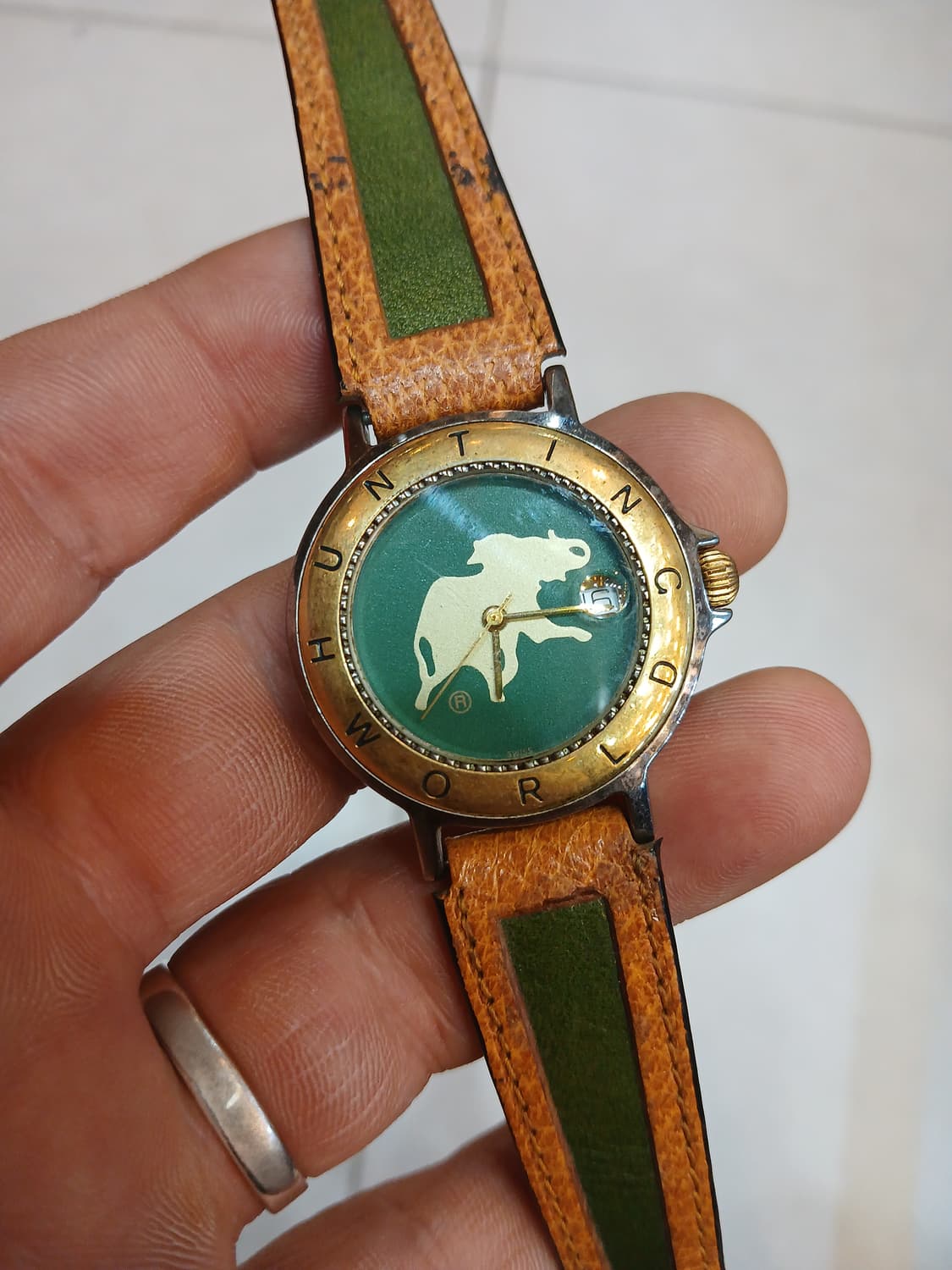 빈티지 스위스 헌팅월드 쿼츠시계 상품이미지1