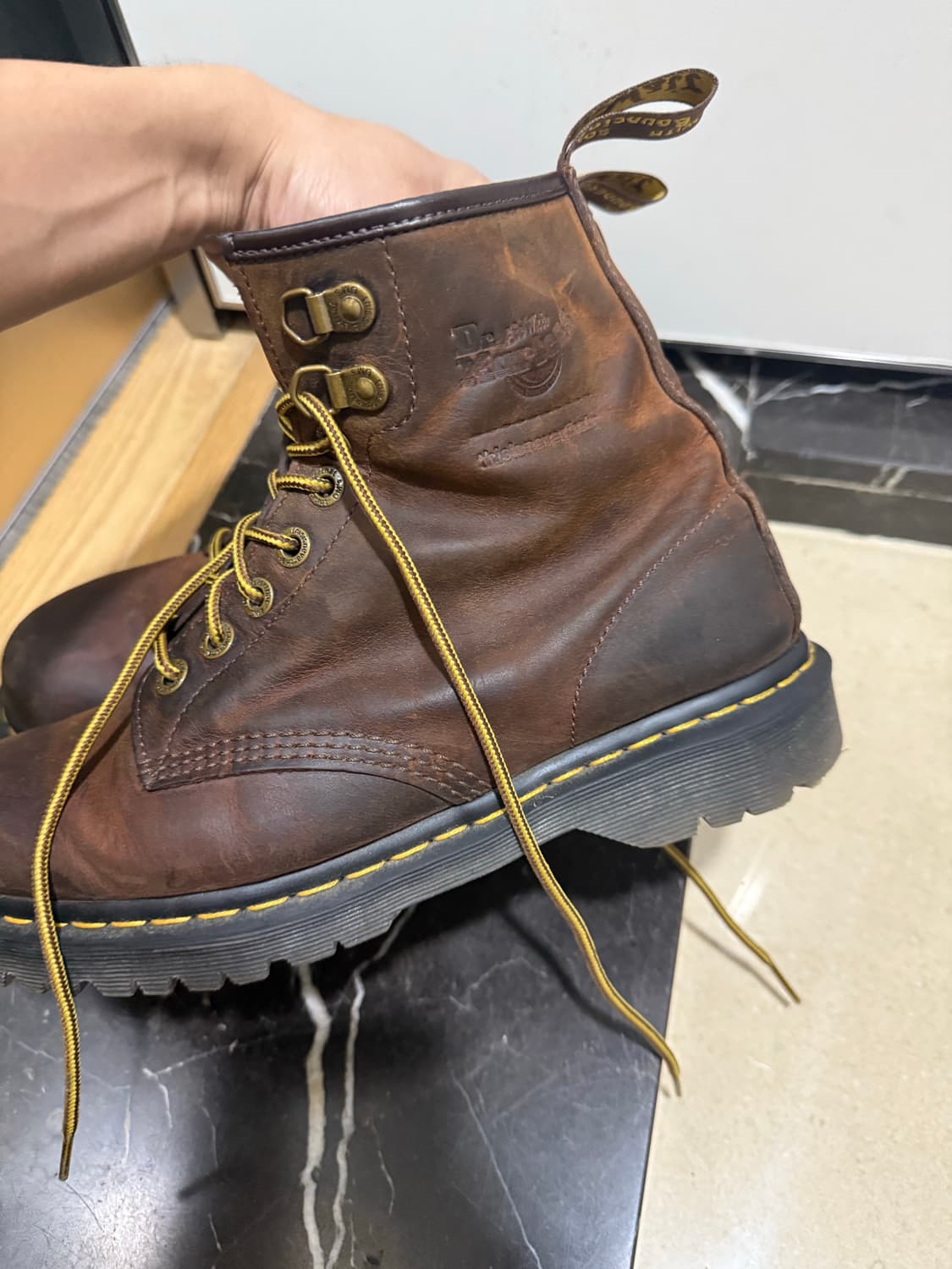 닥터마틴 디스이즈네버댓 280 상품이미지2