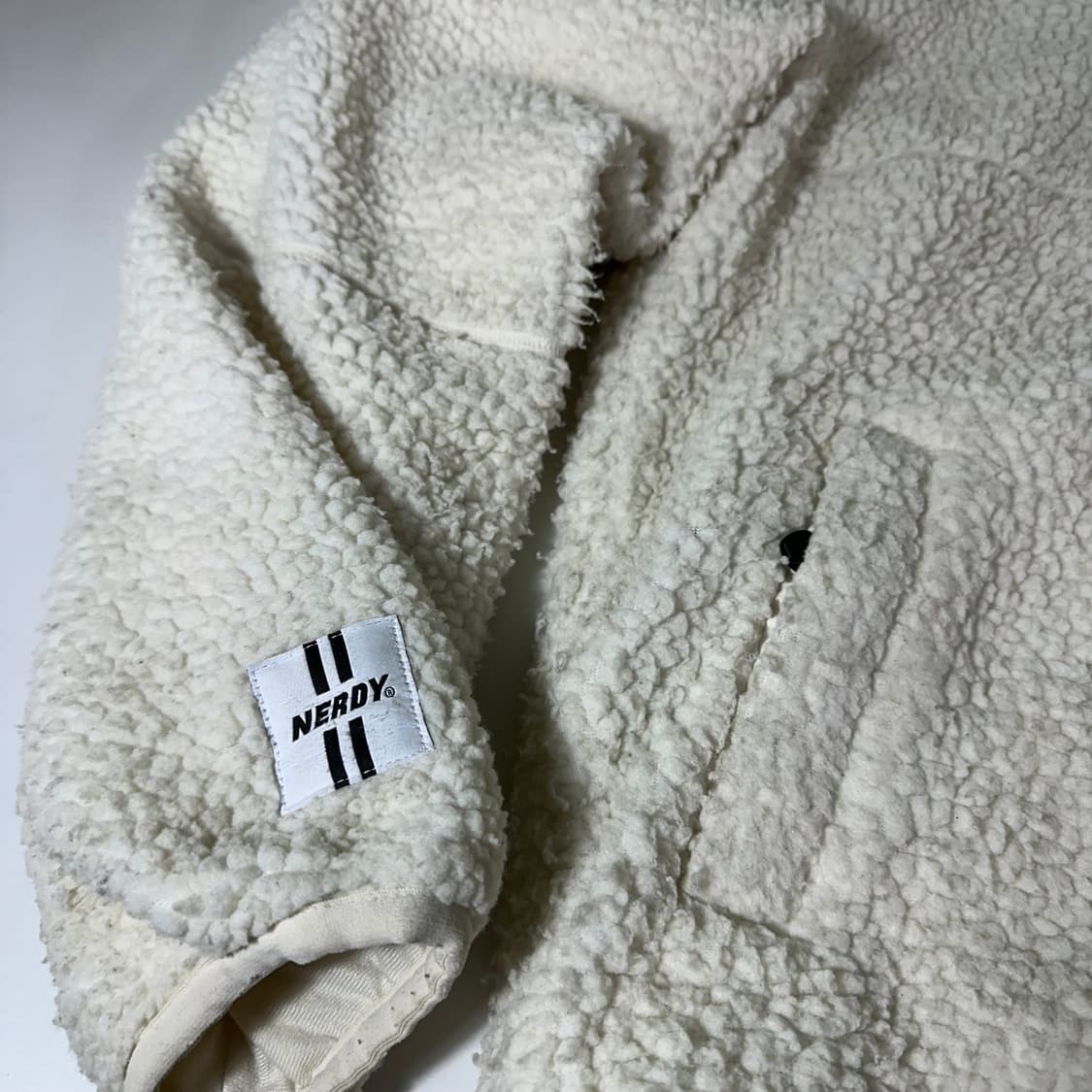 S 95 널디 크림 백로고 뽀글이 후리스 후드집업 상품이미지5