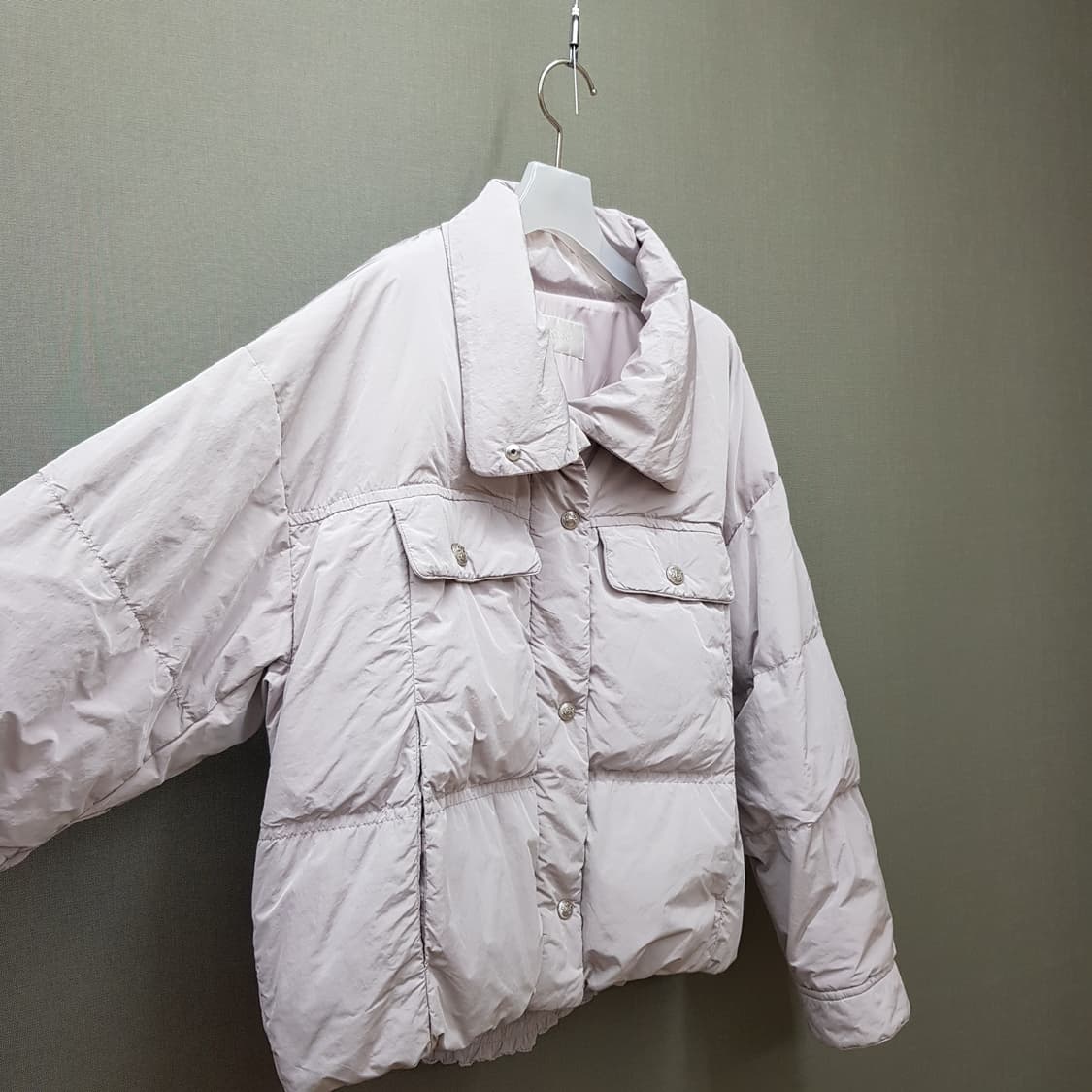 한섬 SJSJ 2023 하이넥 드롭 구스패딩  82-94-160사이즈 상품이미지5