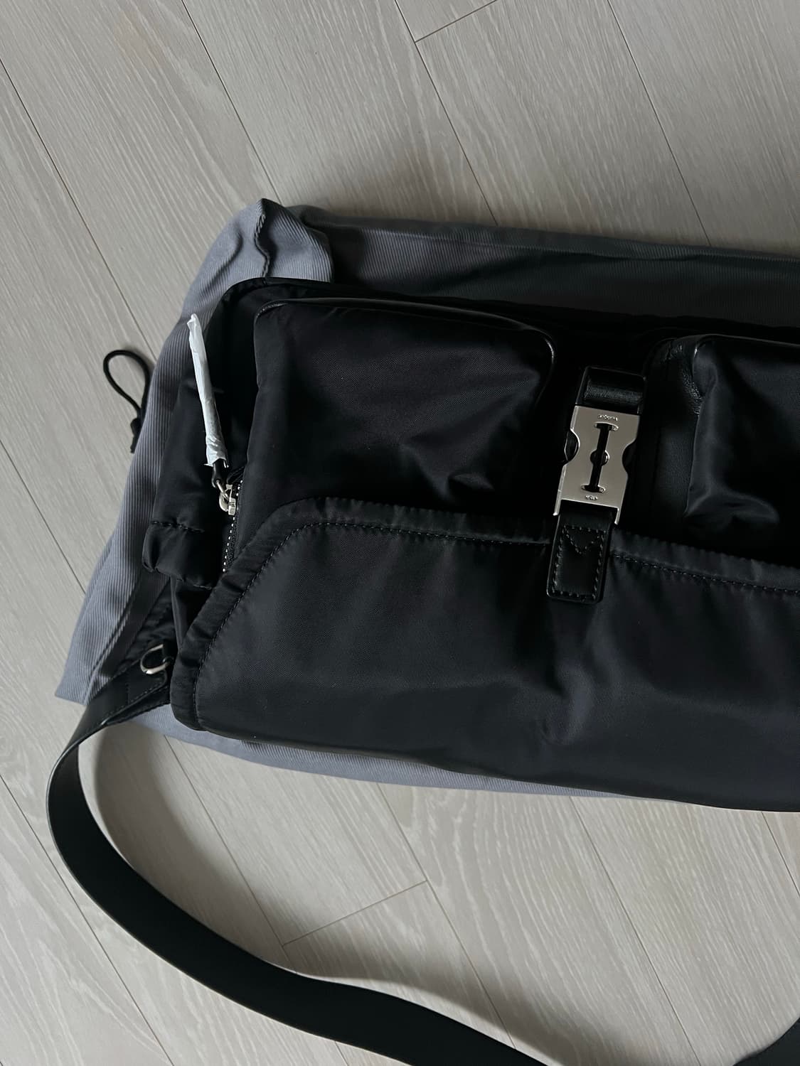 분크 헤이 더블 포켓 크로스백 블랙 S사이즈 상품이미지2