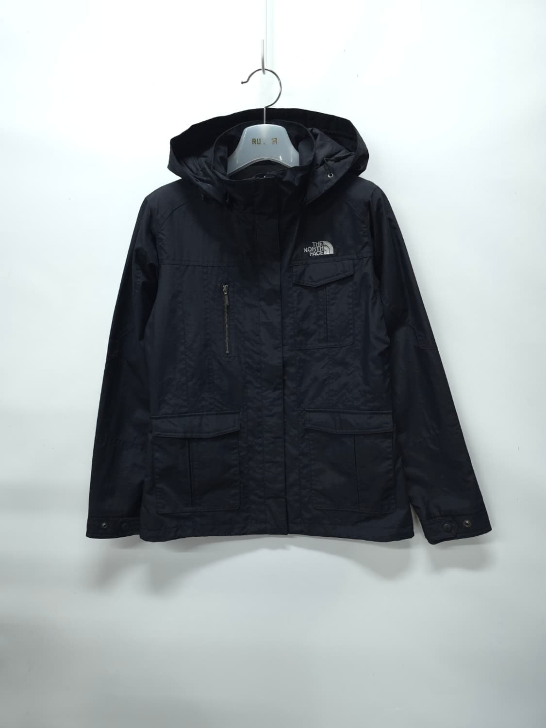 노스페이스 여성 블랙 후드 필드 바람막이 자켓 (85사이즈) 상품이미지1