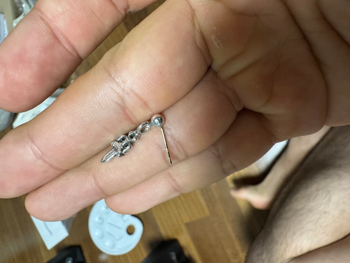 정품, 한스룸, 크롬하츠 대거 이어링 귀걸이 상품이미지4