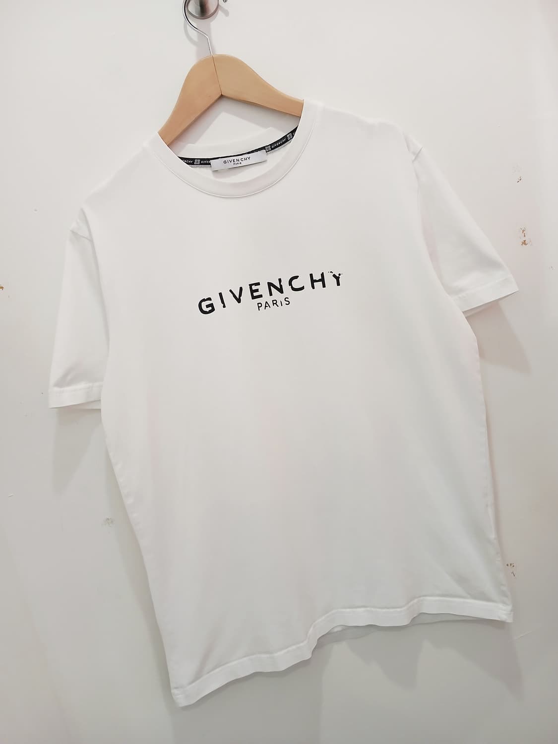 (정품) 지방시 반팔티 상품이미지1