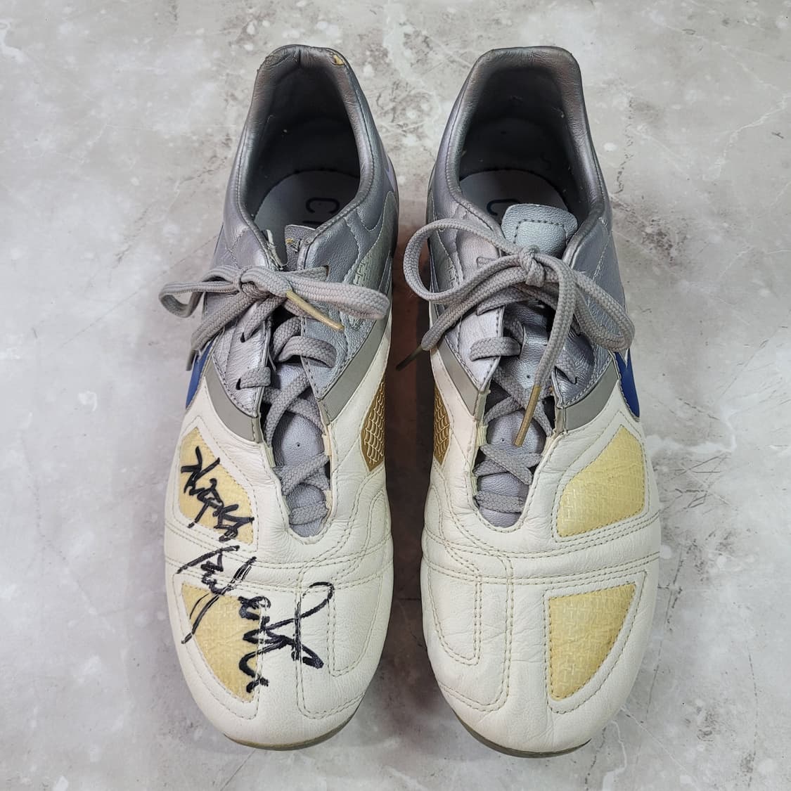 Nike CTR360 김주성 사인 축구화 상품이미지1