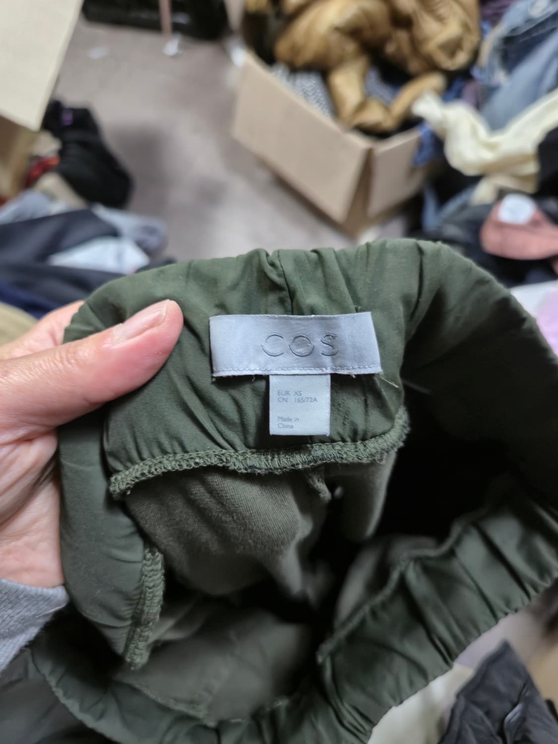 코스 올리브색 트레이닝 조거팬츠 상품이미지8