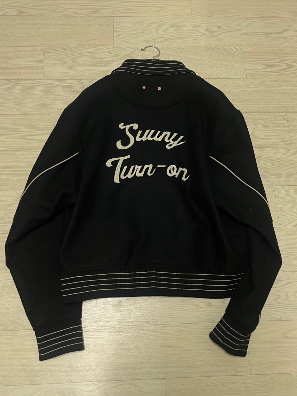 앤더슨벨 써니바시티 자켓 블랙 L사이즈 상태 굿 상품이미지1