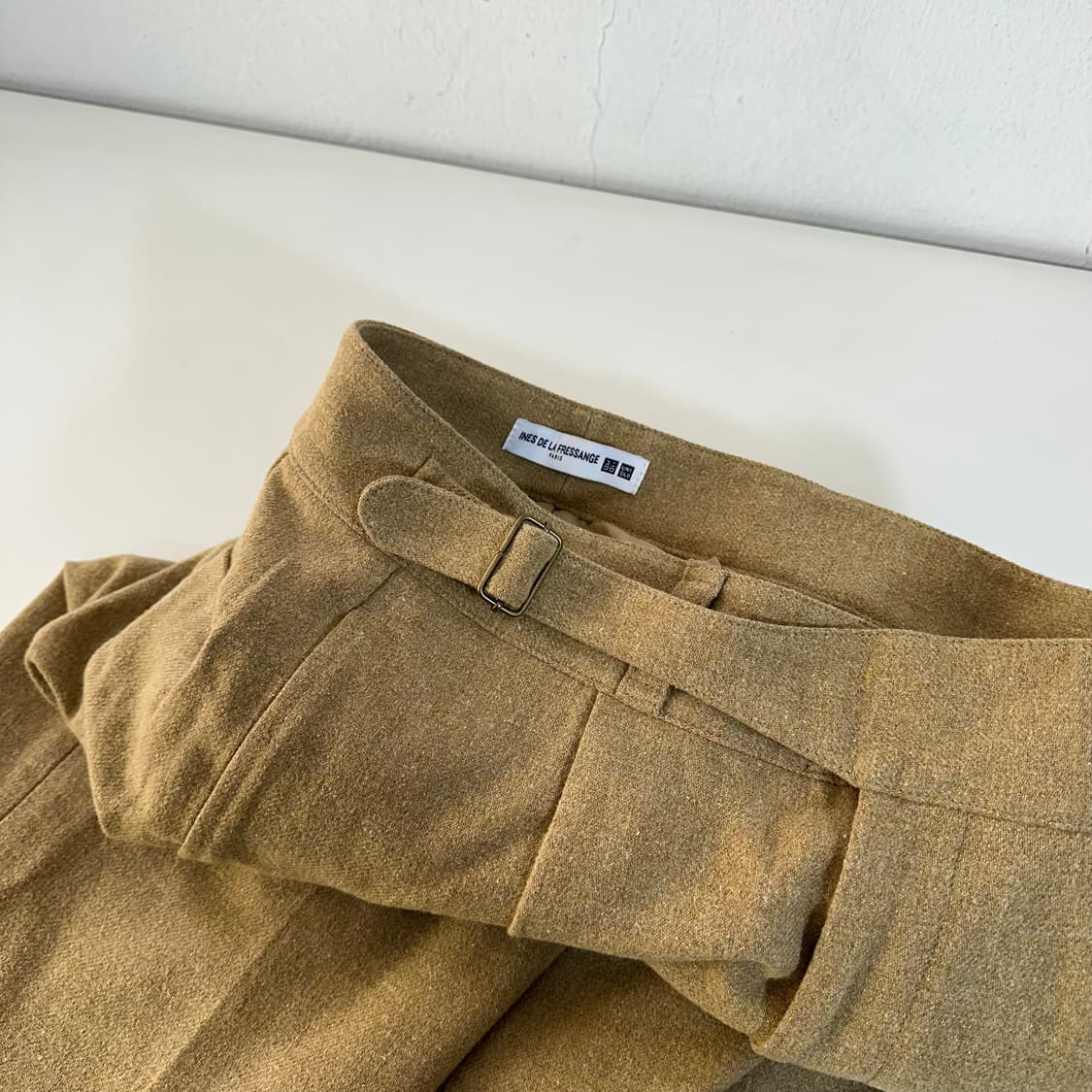 우먼L 유니클로 X 이네스 드 라 프레상쥬 베이지 하이웨스트 원턱 울슬랙 상품이미지1